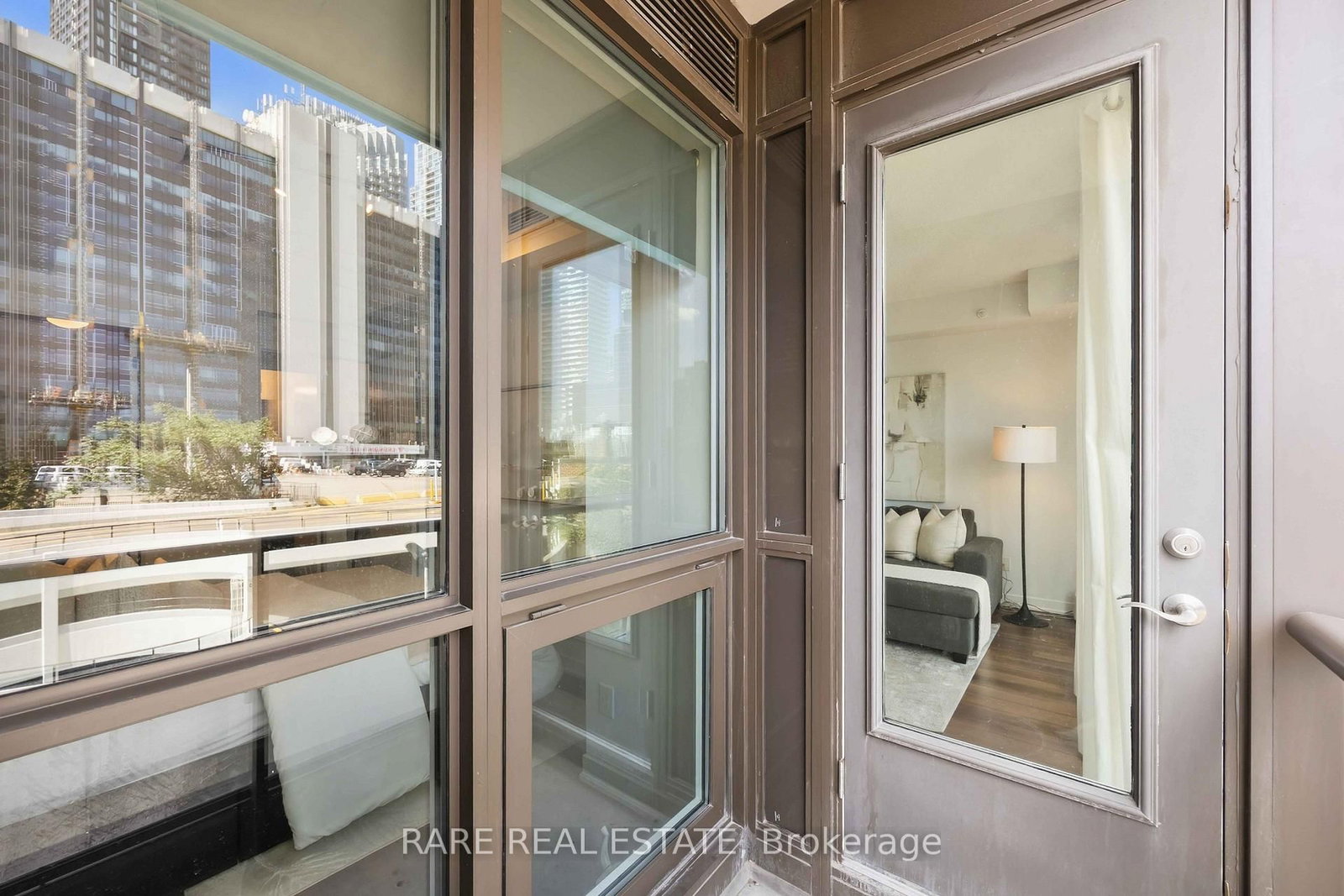 60 Berwick Avenue • #518 • Toronto, ON photo 21