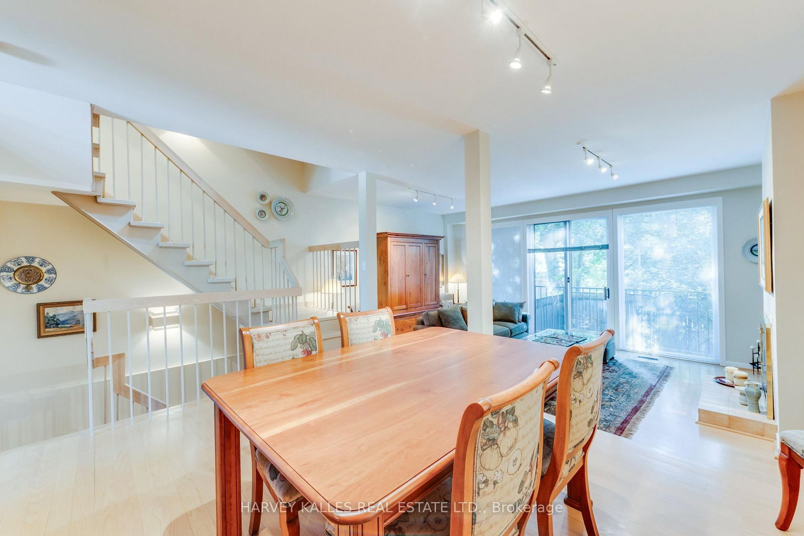 45 Melgund Road • Toronto, ON photo 11