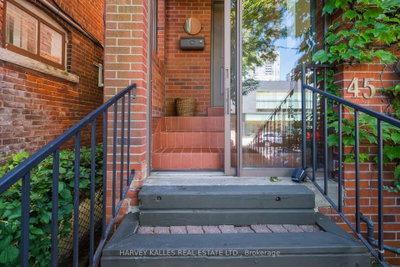 45 Melgund Road • Toronto, ON photo 3