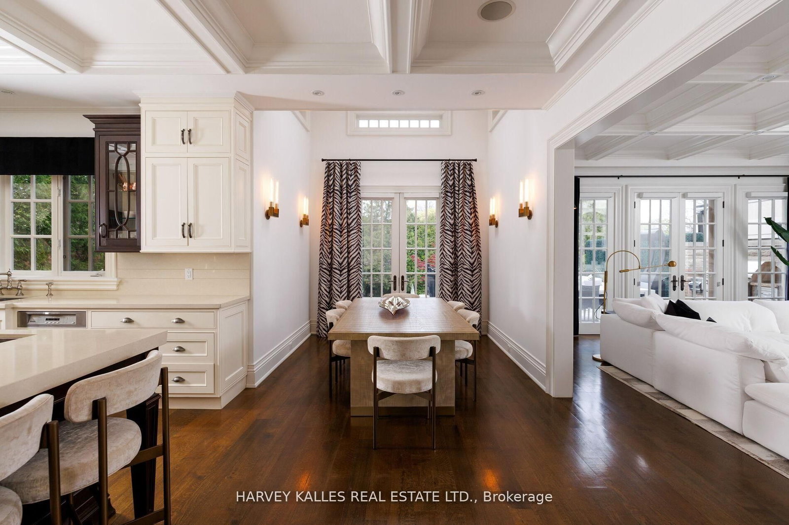 215 Dunvegan Rd, Toronto, view 16