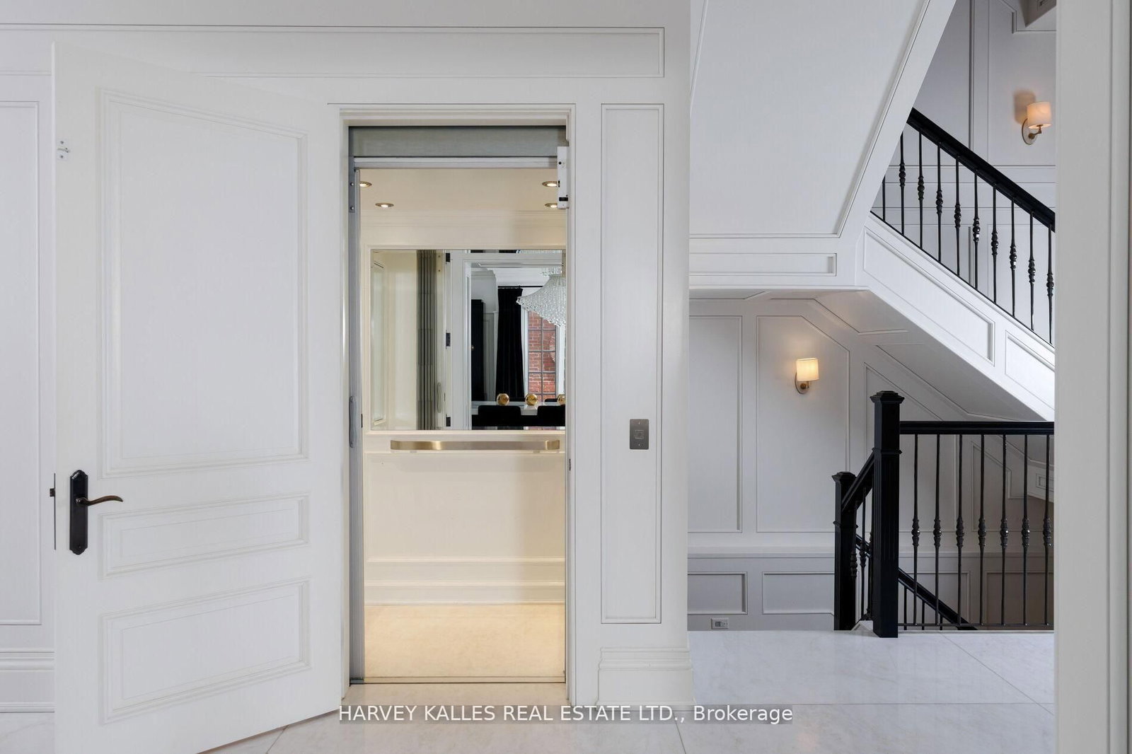 215 Dunvegan Rd, Toronto, view 24