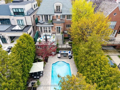 215 Dunvegan Road • Toronto, ON photo 6
