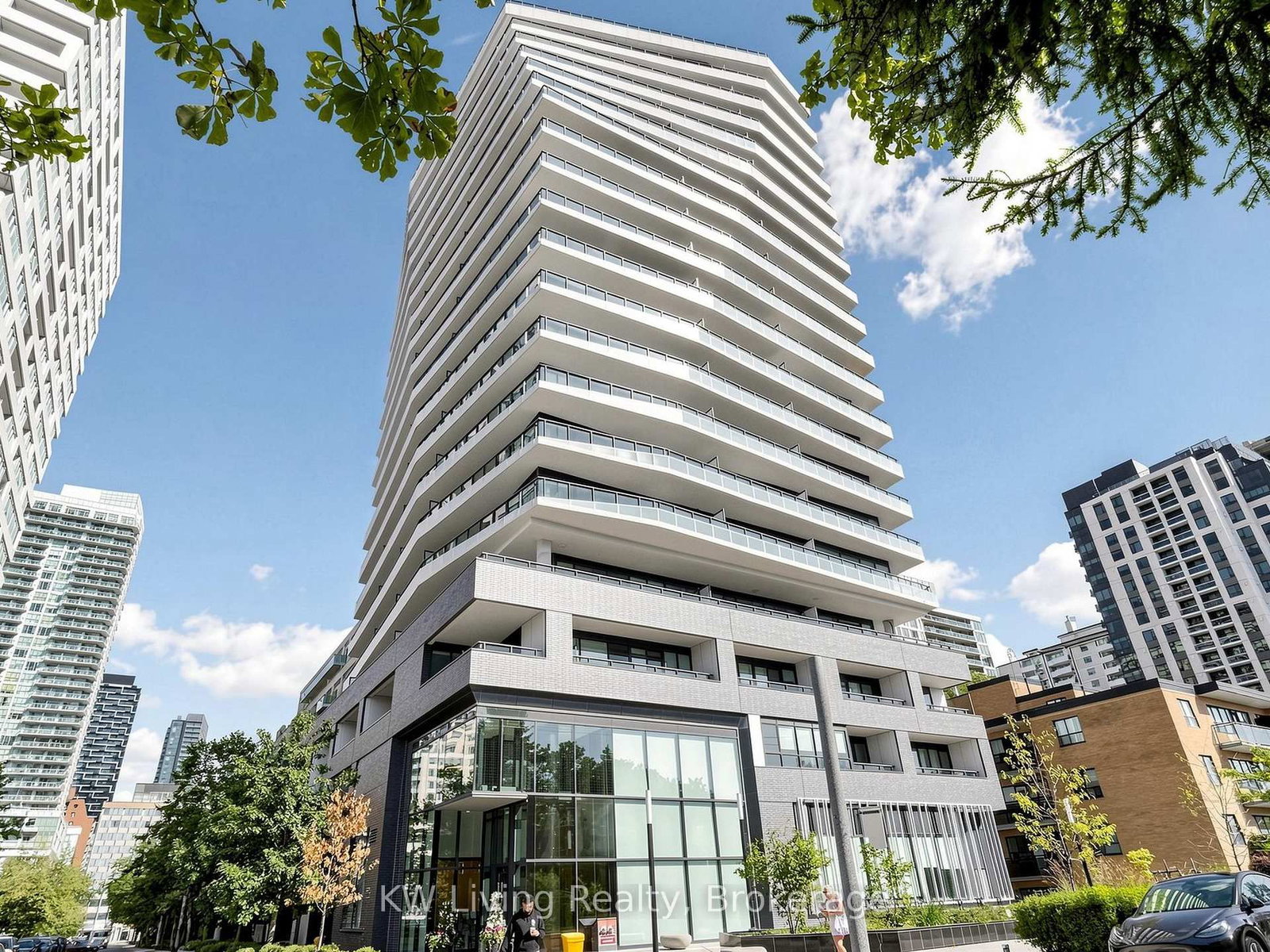 11 Lillian Street • #406 • Toronto, ON photo 37