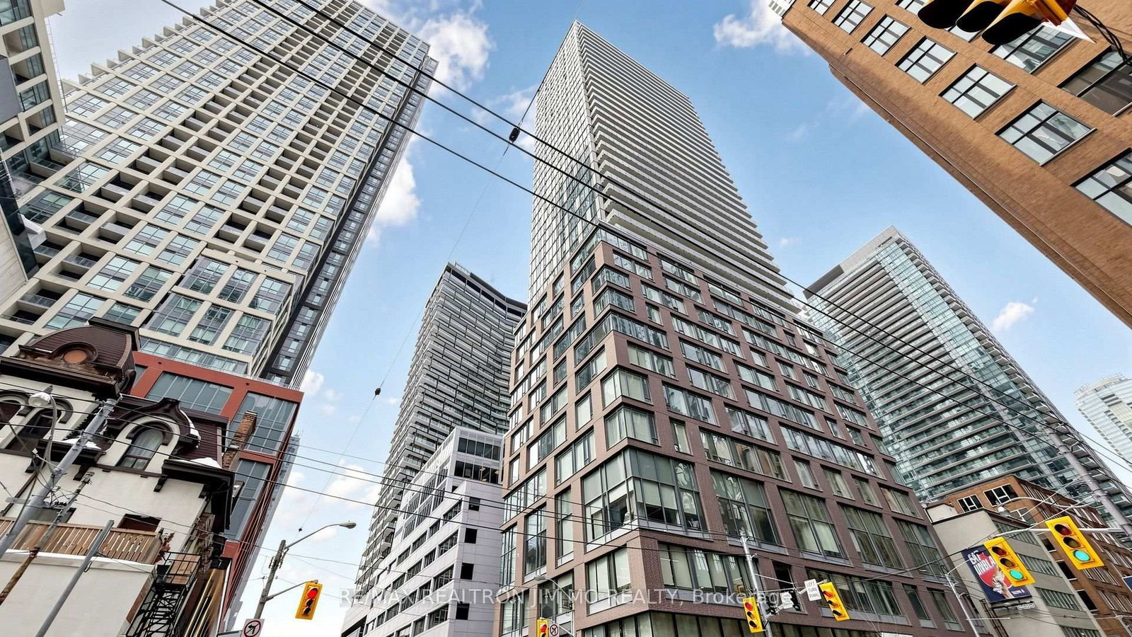Condo for lease at 3809-101 Peter Street, Toronto, Ontario, M5V 2E8 - Waterfront Communities C1 - MLS: C13779180
