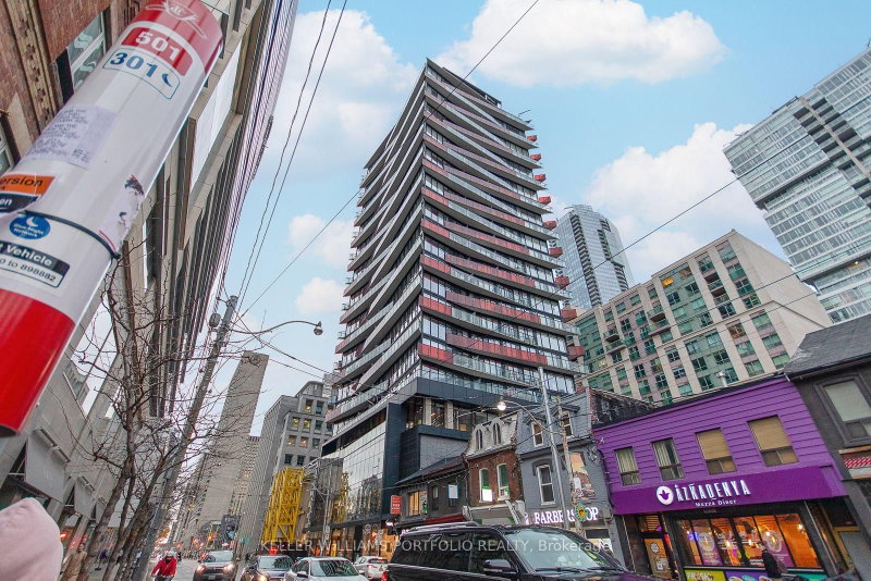 1909 - 215 Queen Street W
