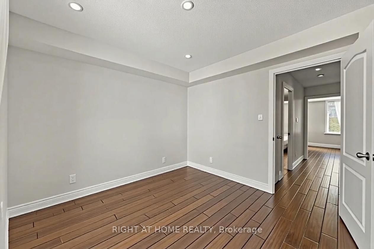12 Sudbury Street • #2608 • Toronto, ON photo 10