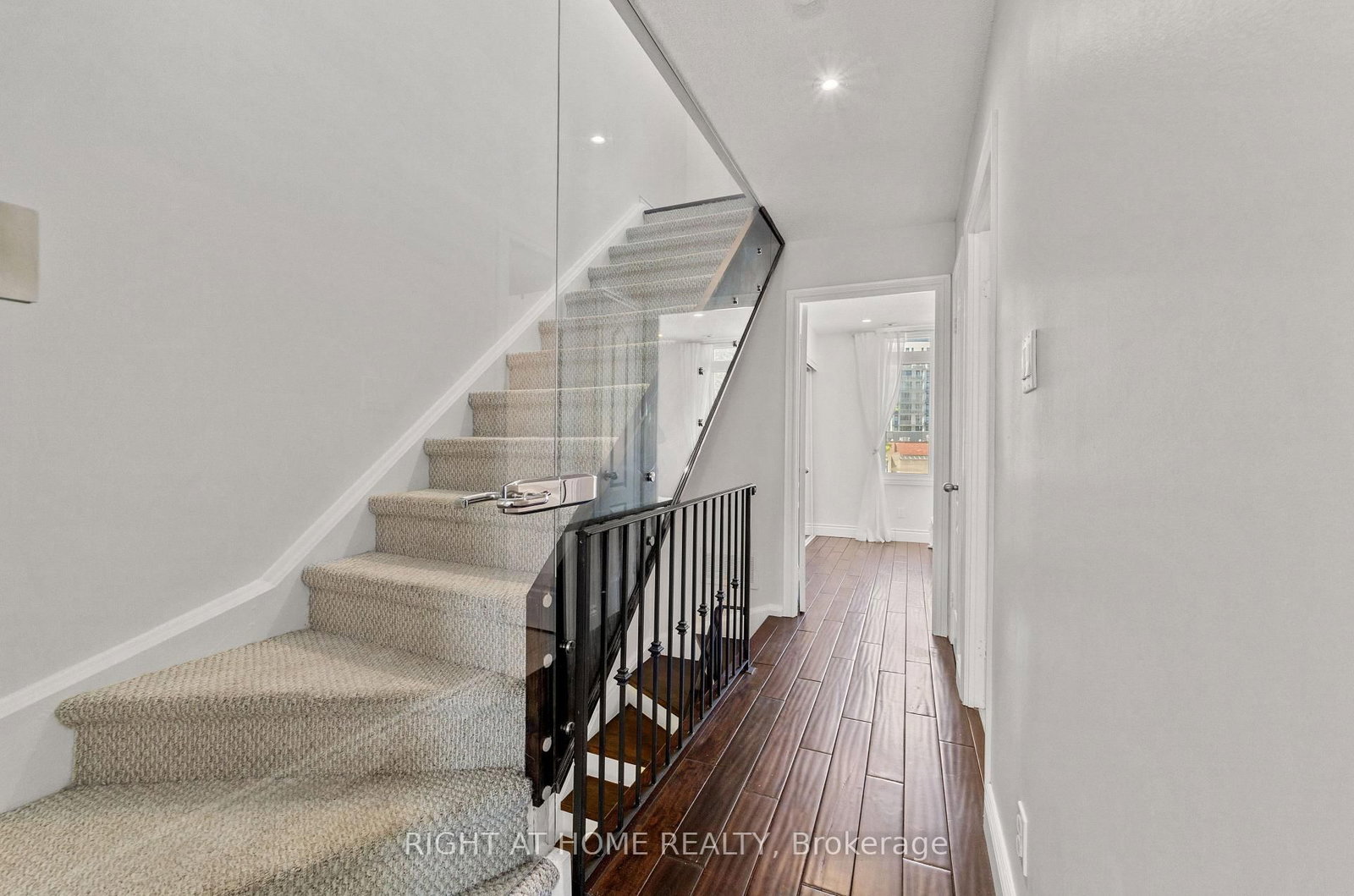 12 Sudbury Street • #2608 • Toronto, ON photo 13
