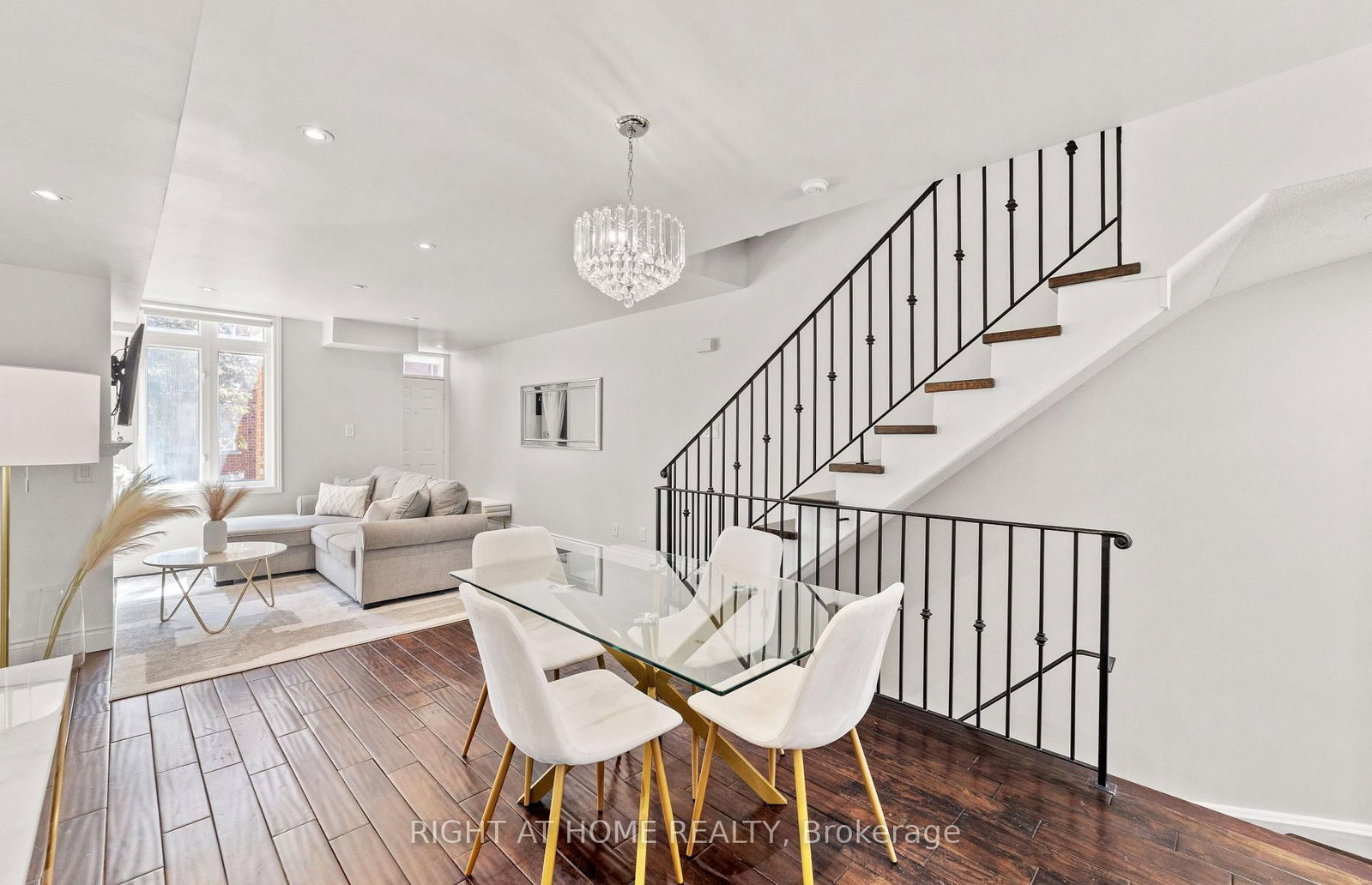12 Sudbury Street • #2608 • Toronto, ON photo 2