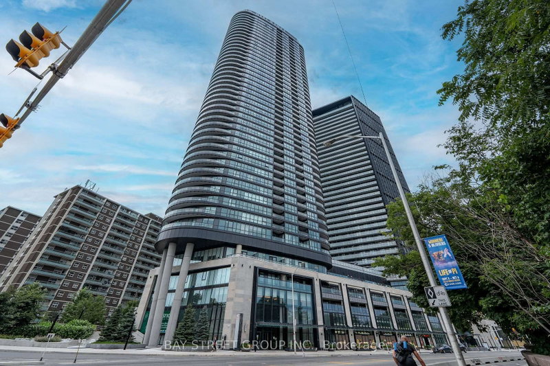 3222 - 585 Bloor Street E