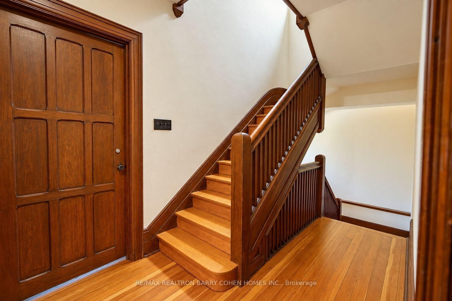 372 Old Yonge St, Toronto, view 24