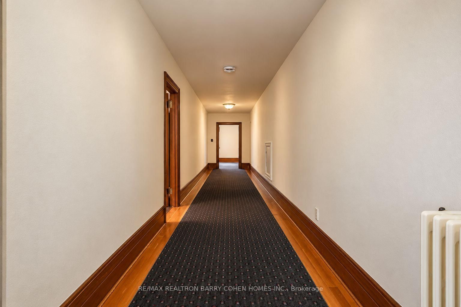 372 Old Yonge St, Toronto, view 25