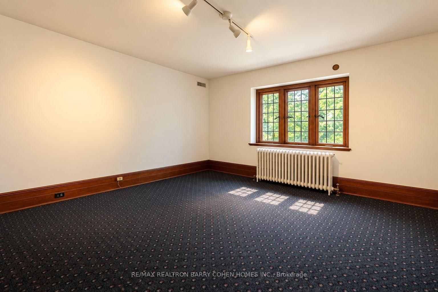 372 Old Yonge St, Toronto, view 26