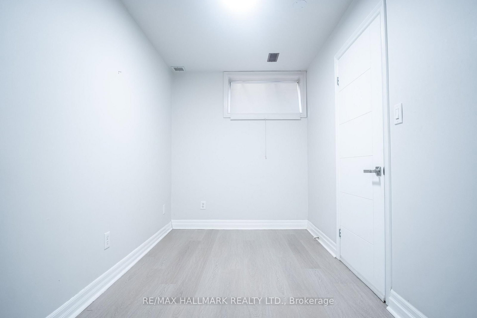 Basement - 116 Regina Avenue, Toronto 4