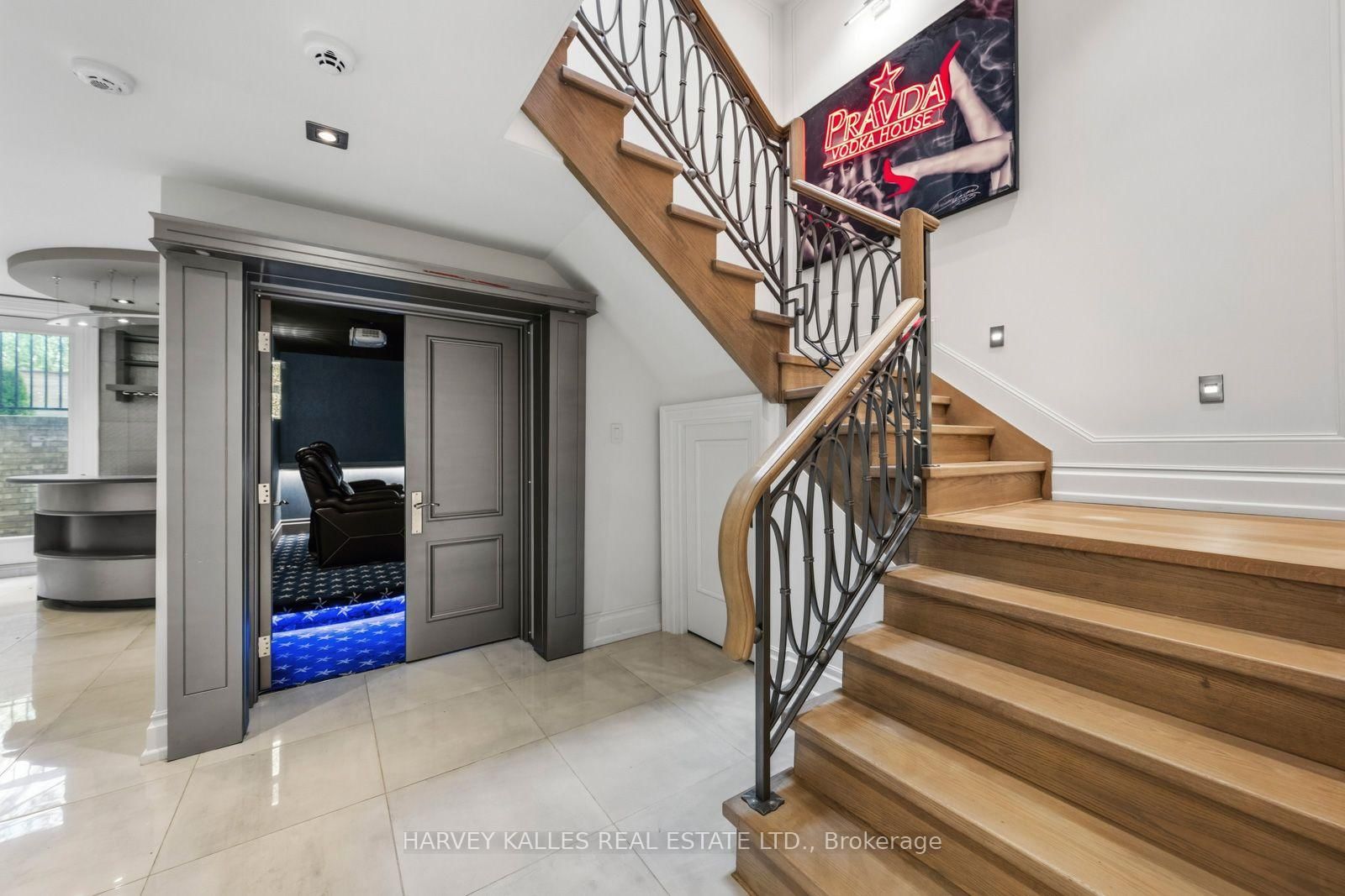523 Vesta Dr, Toronto, view 36