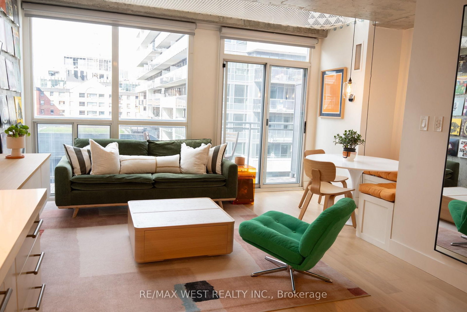 1029 King Street W, Unit 820