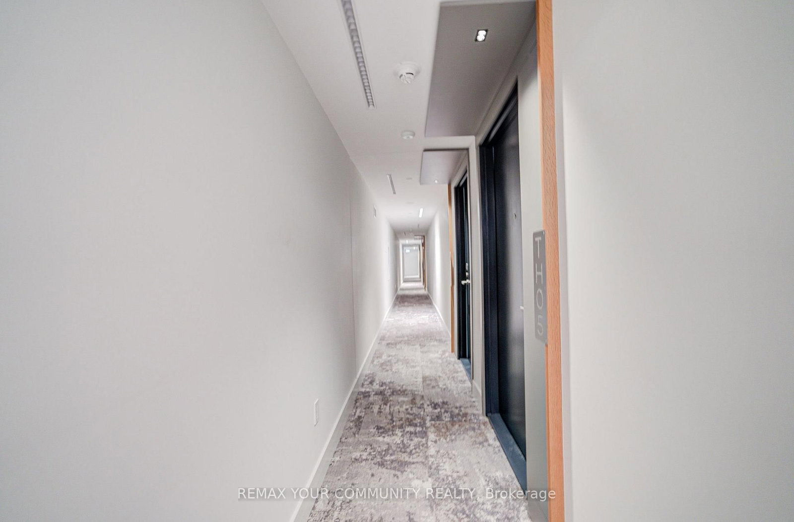 5-1720 Bayview Ave, Toronto, view 3