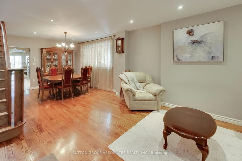 82 Helena Avenue