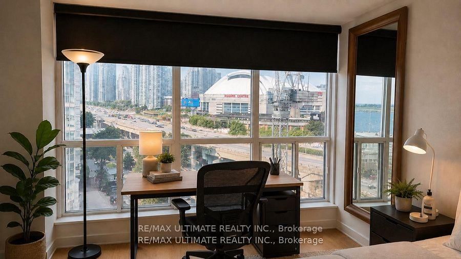 208 Queens Quay W • #912 • Toronto, ON photo 12