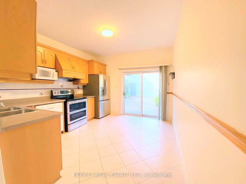 Main - 260 Ossington Avenue