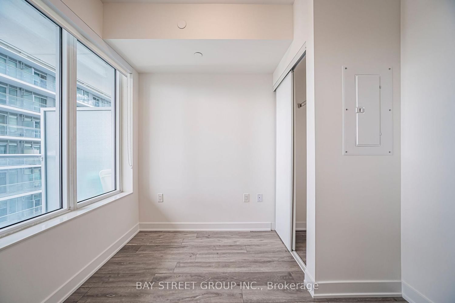 195 Redpath Avenue • #2412 • Toronto, ON photo 27