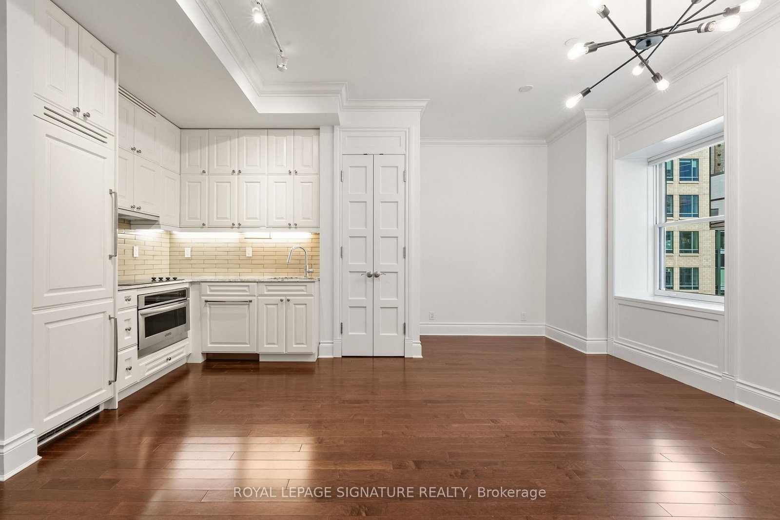22 Leader Lane, Unit 542