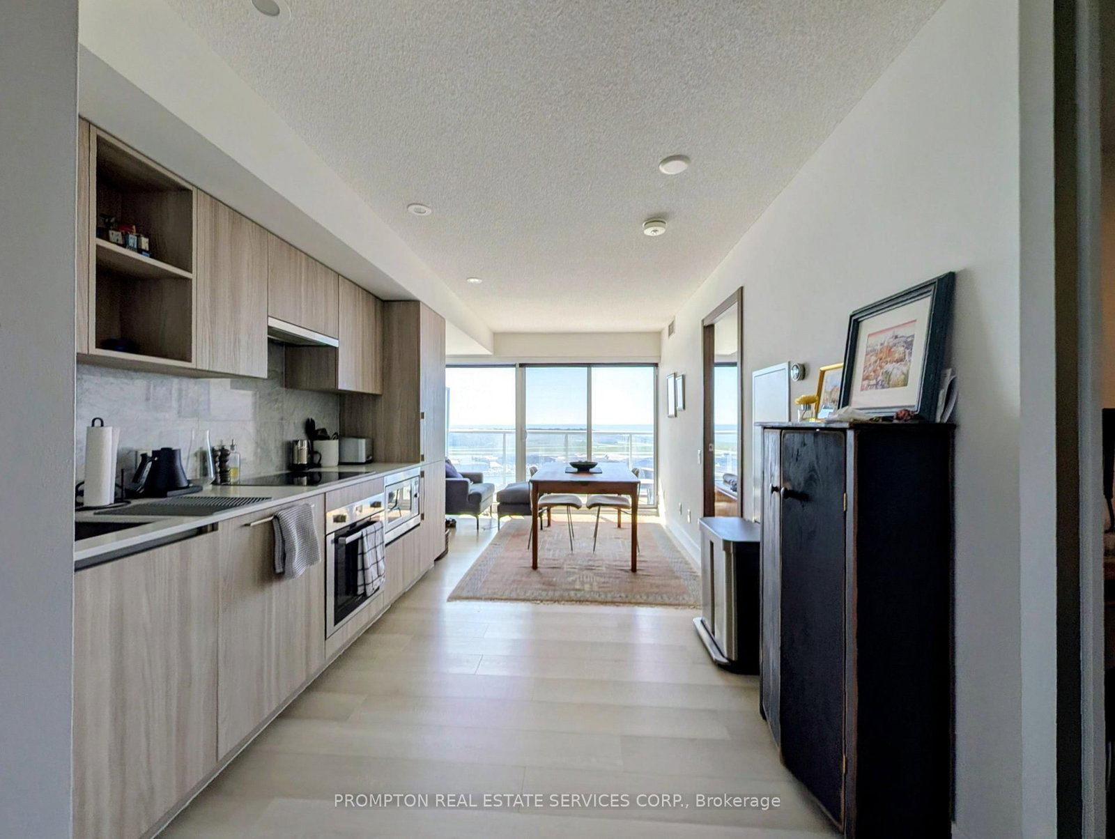 2616 - 17 Bathurst Street, Toronto 4