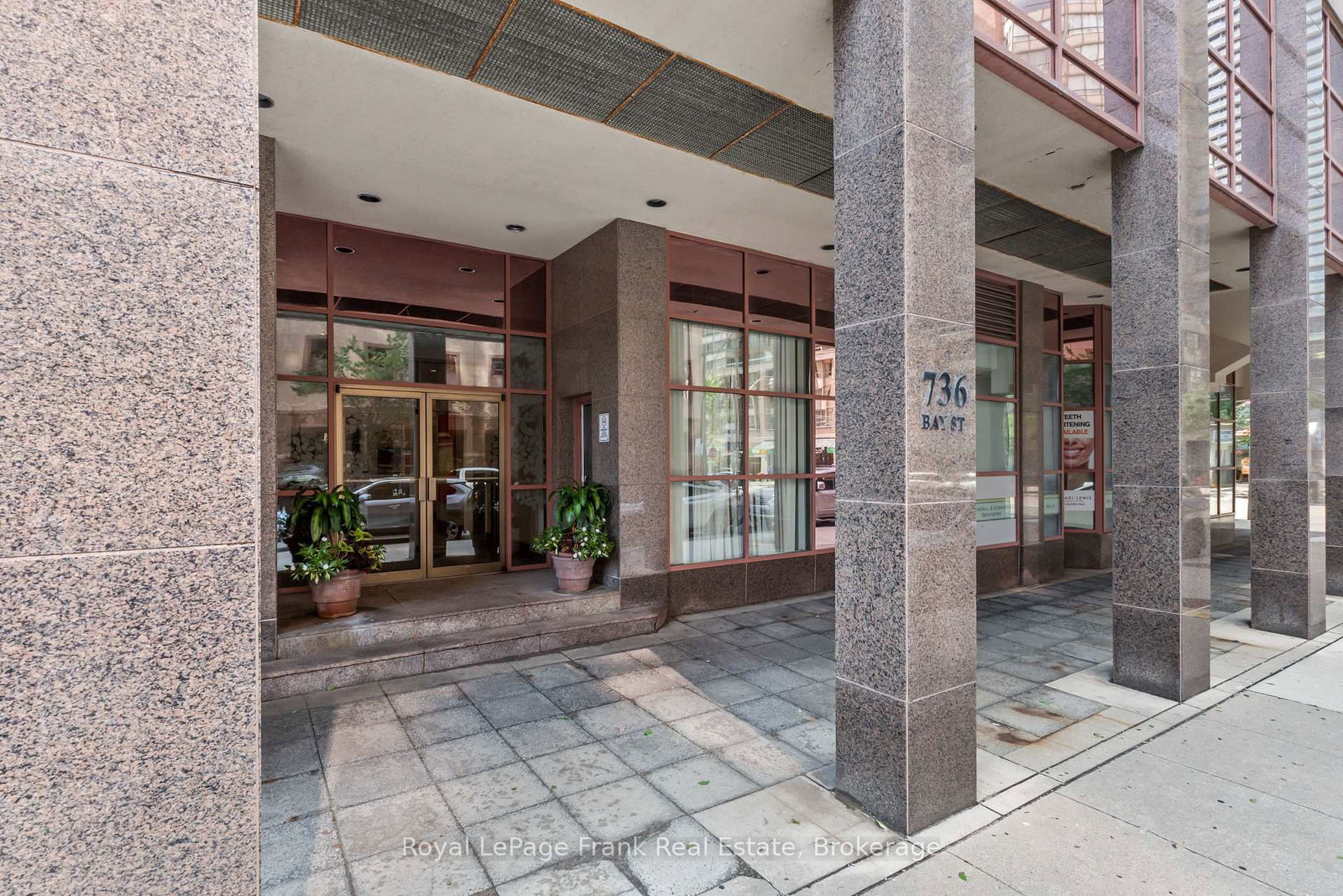736 Bay Street • #2910 • Toronto, ON photo 4