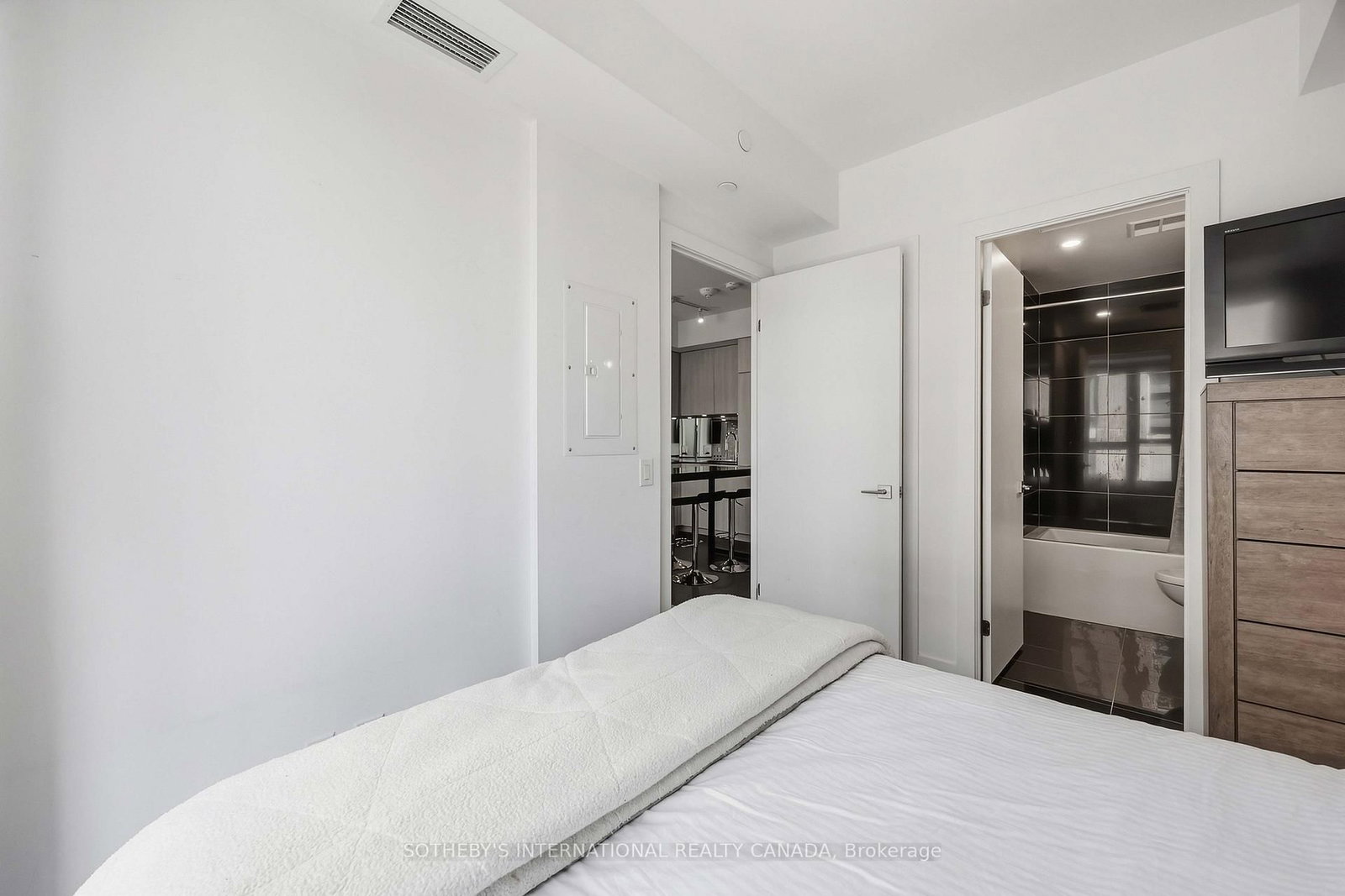 609 Avenue Road • #1410 • Toronto, ON photo 21