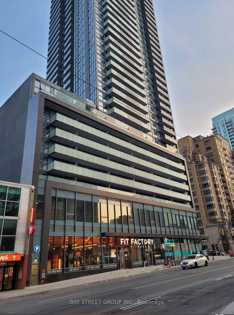 161 Eglinton Ave E photo 1