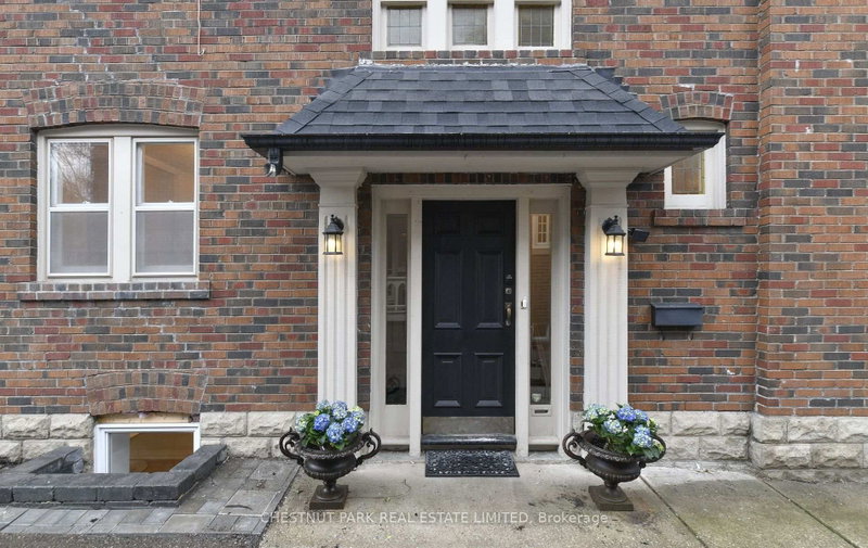 11 Rose Park Crescent