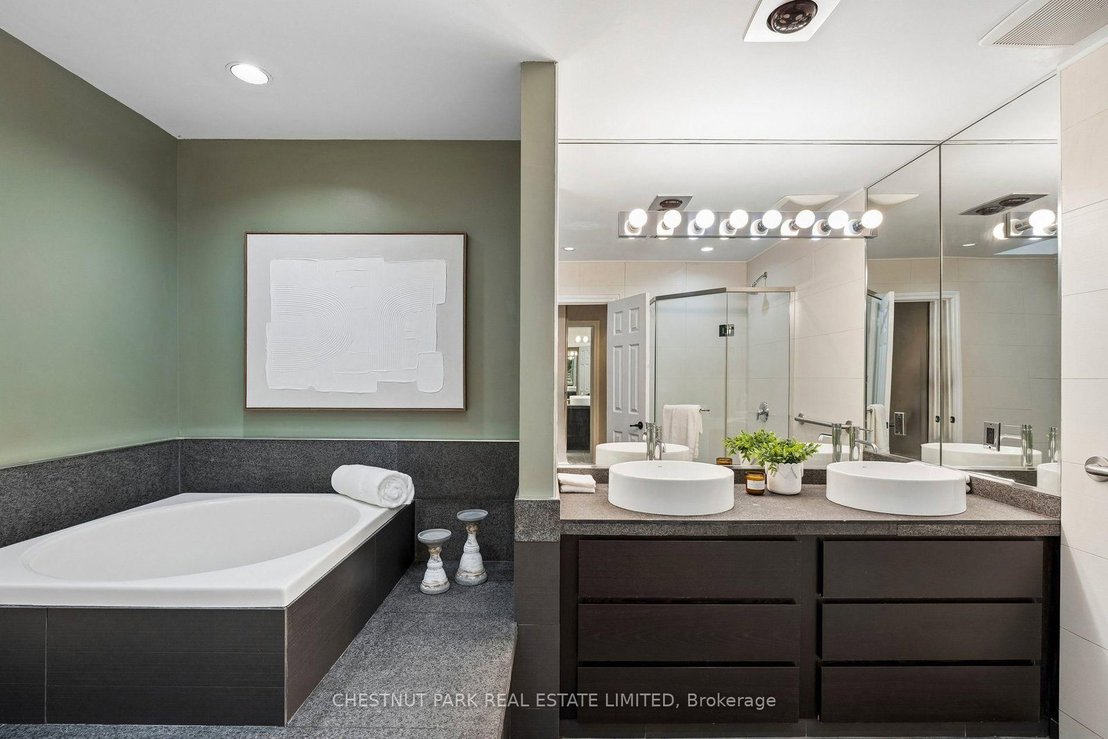 76 Alcorn Avenue • Toronto, ON photo 16