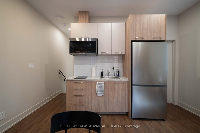 Laneway Apartment - 23 Ross Street