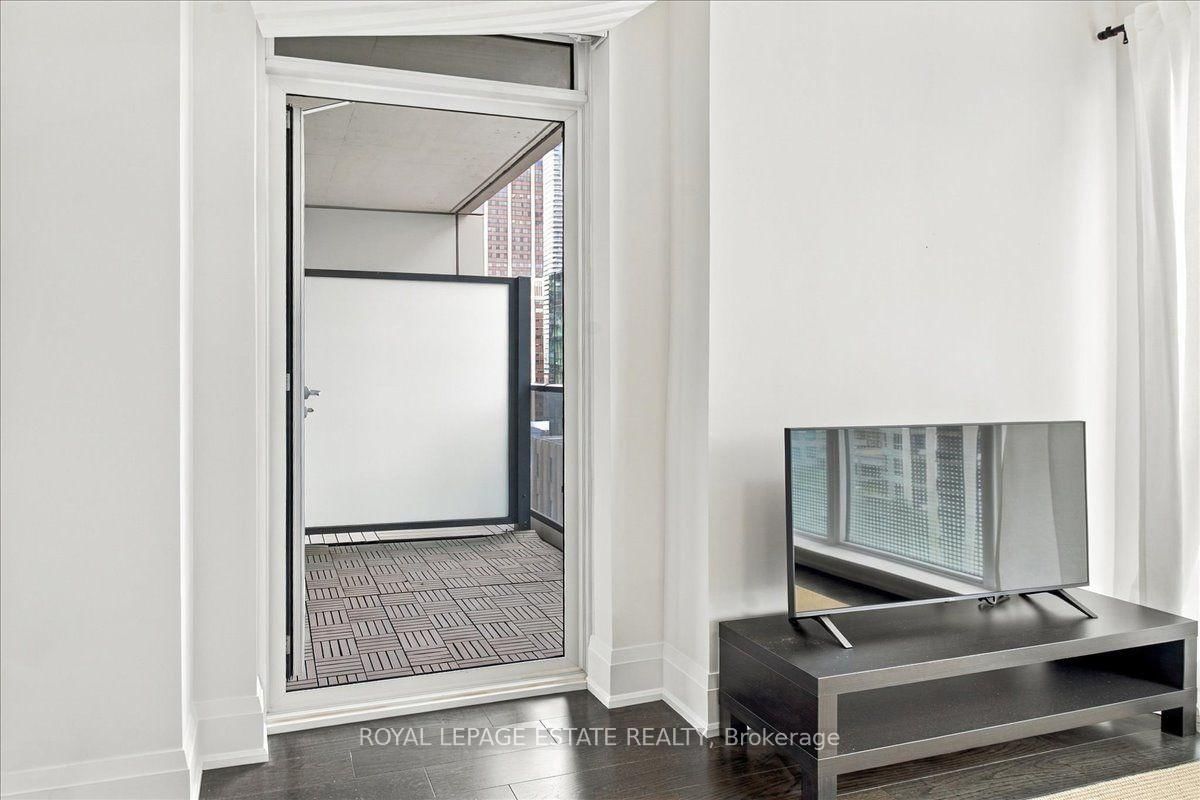 88 Cumberland Street • #1201 • Toronto, ON photo 15