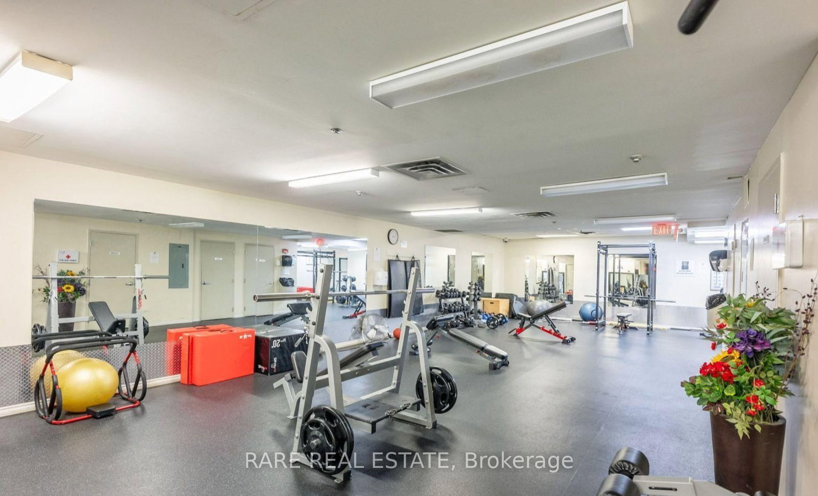 11 Niagara Street • #21 • Toronto, ON photo 27