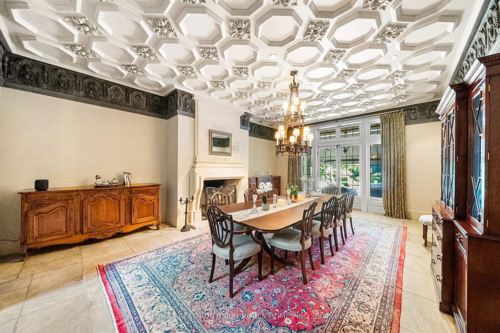 85 The Bridle Path • Toronto, ON photo 8