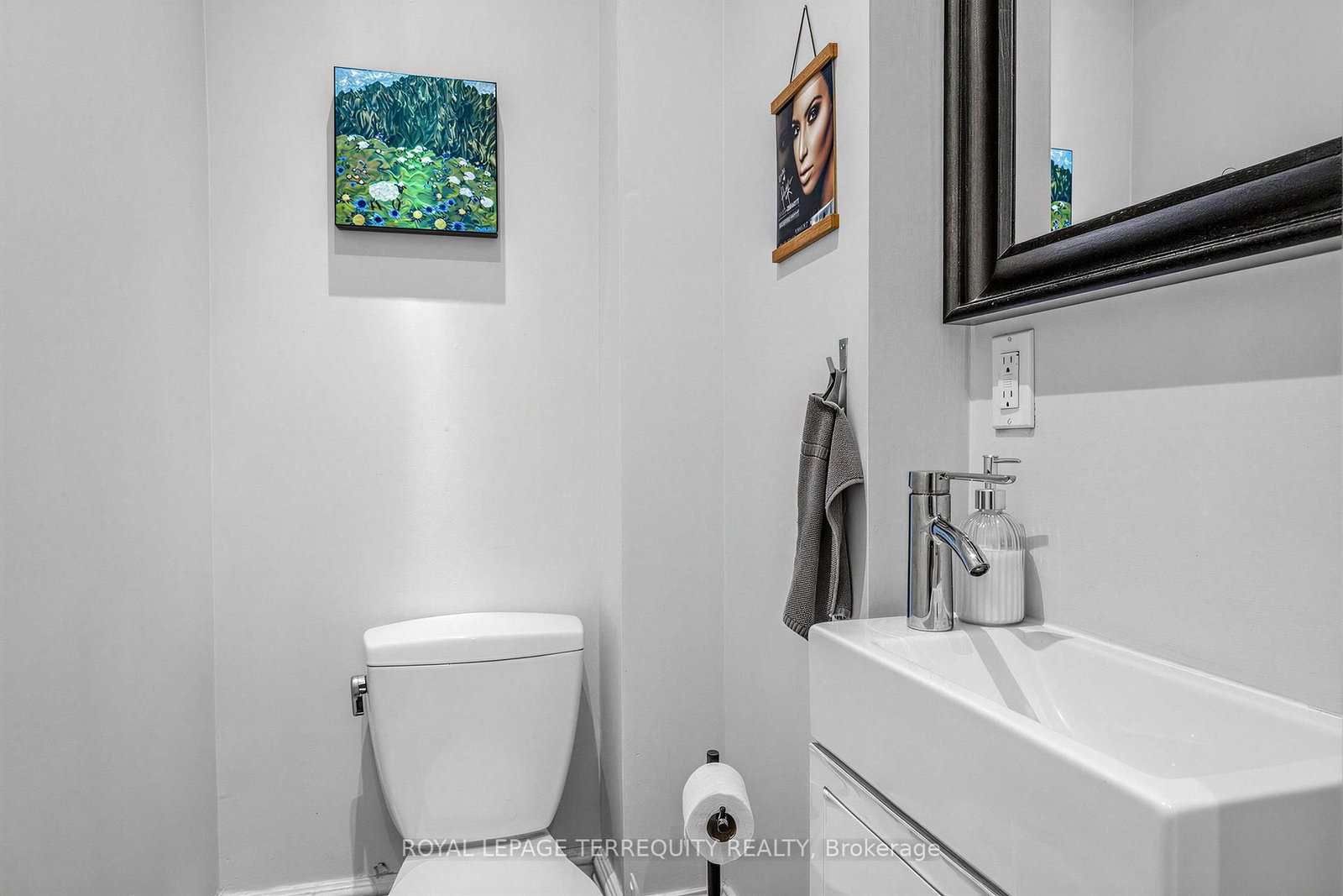 16 Fennings Street • Toronto, ON photo 10