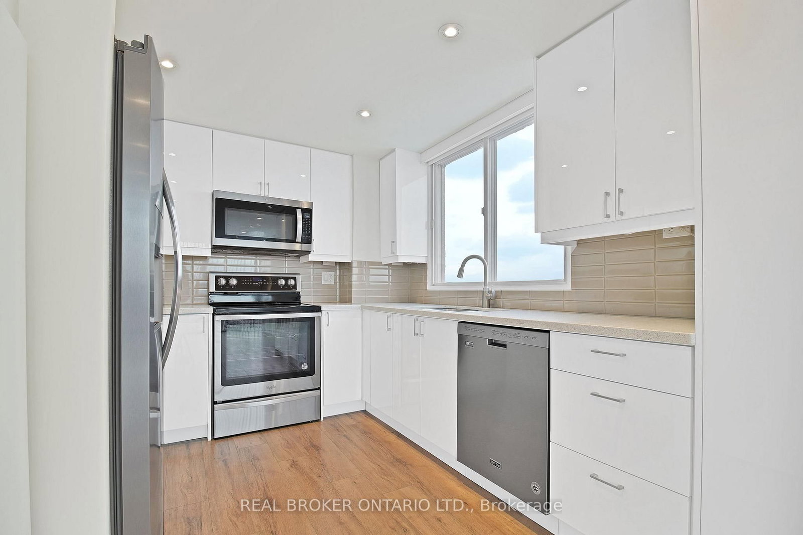 5 Concorde Place • #3301 • Toronto, ON photo 4