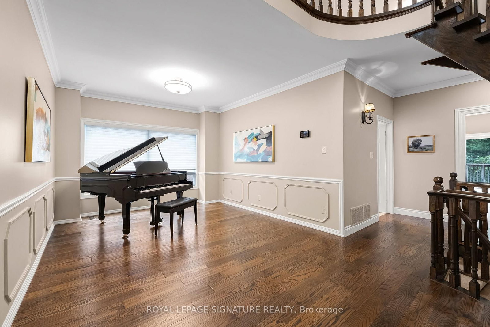 88 Garnier Court • Toronto, ON photo 8