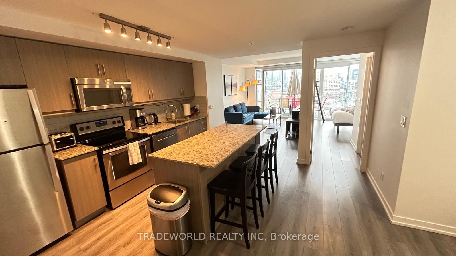10 Willison Square • #Ph7 • Toronto, ON photo 2