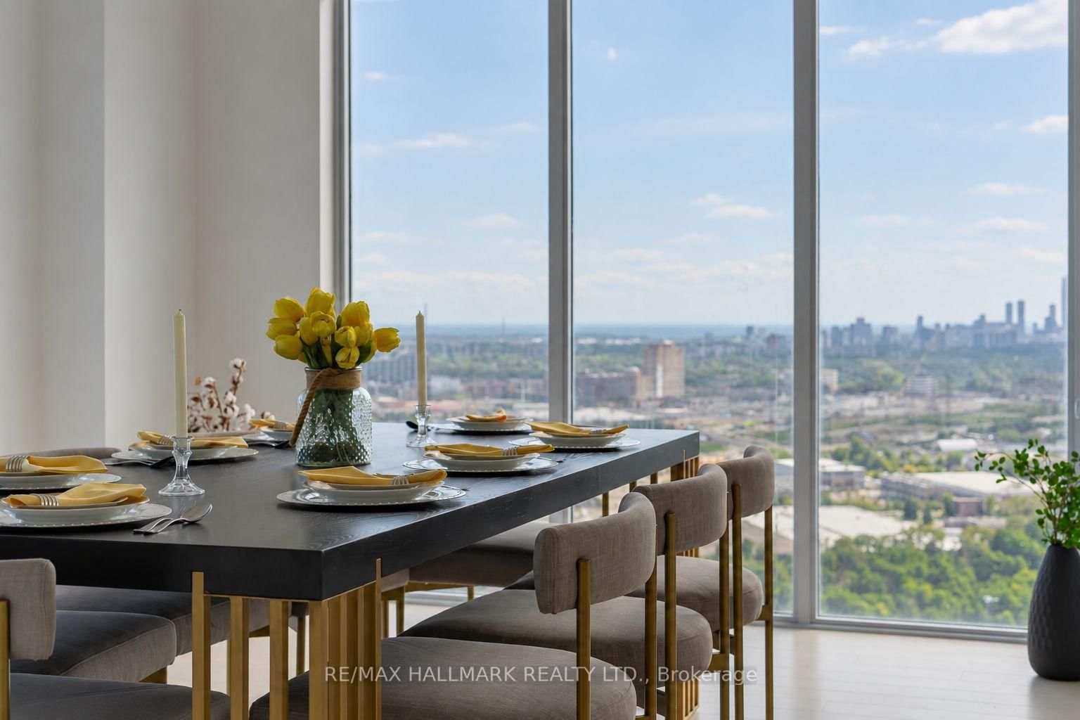 10 Inn on the Park Drive • #3109 • Toronto, ON photo 20