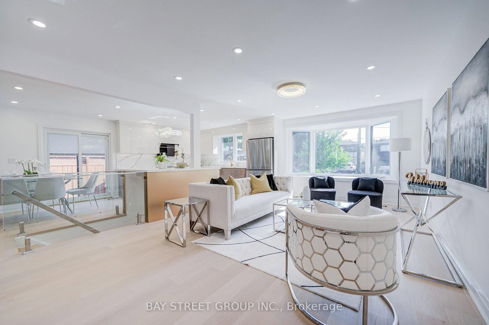60 Warner Avenue • Toronto, ON photo 9