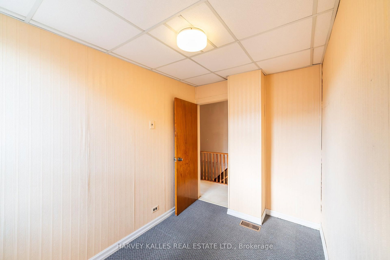 6 Crocker Avenue • Toronto, ON photo 17