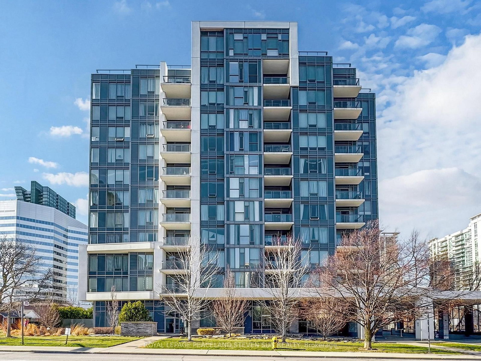 28 Avondale Avenue, Unit 601