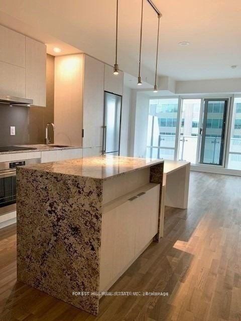 2412 - 1 Bloor Street E, Toronto 4