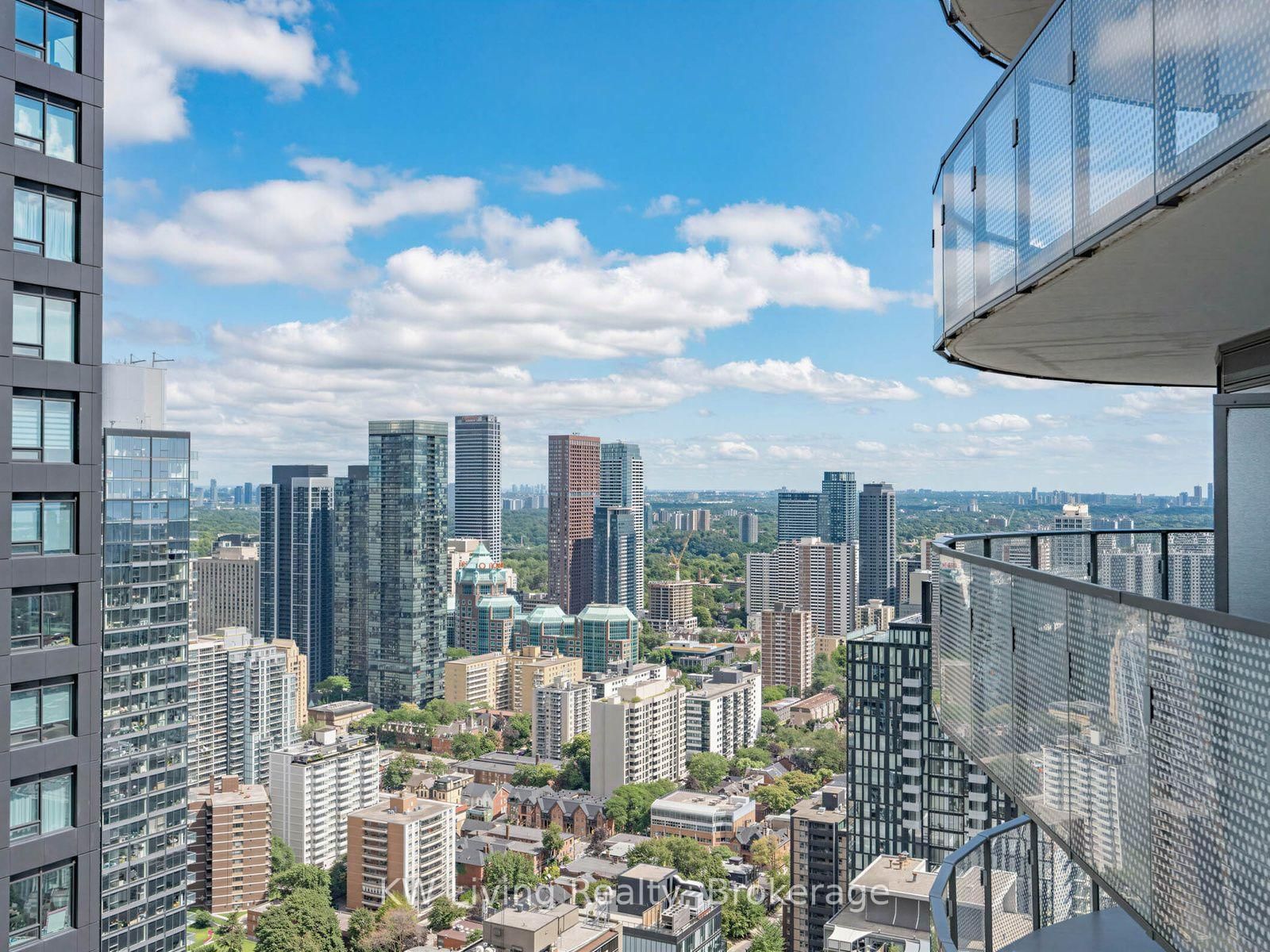 11 Wellesley Street • #4309 • Toronto, ON photo 2