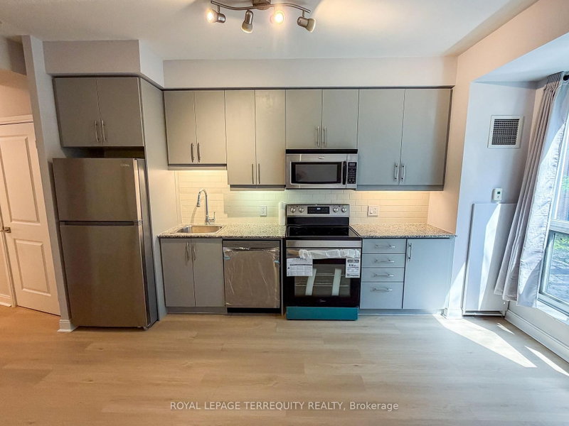 311 - 1 Scott Street