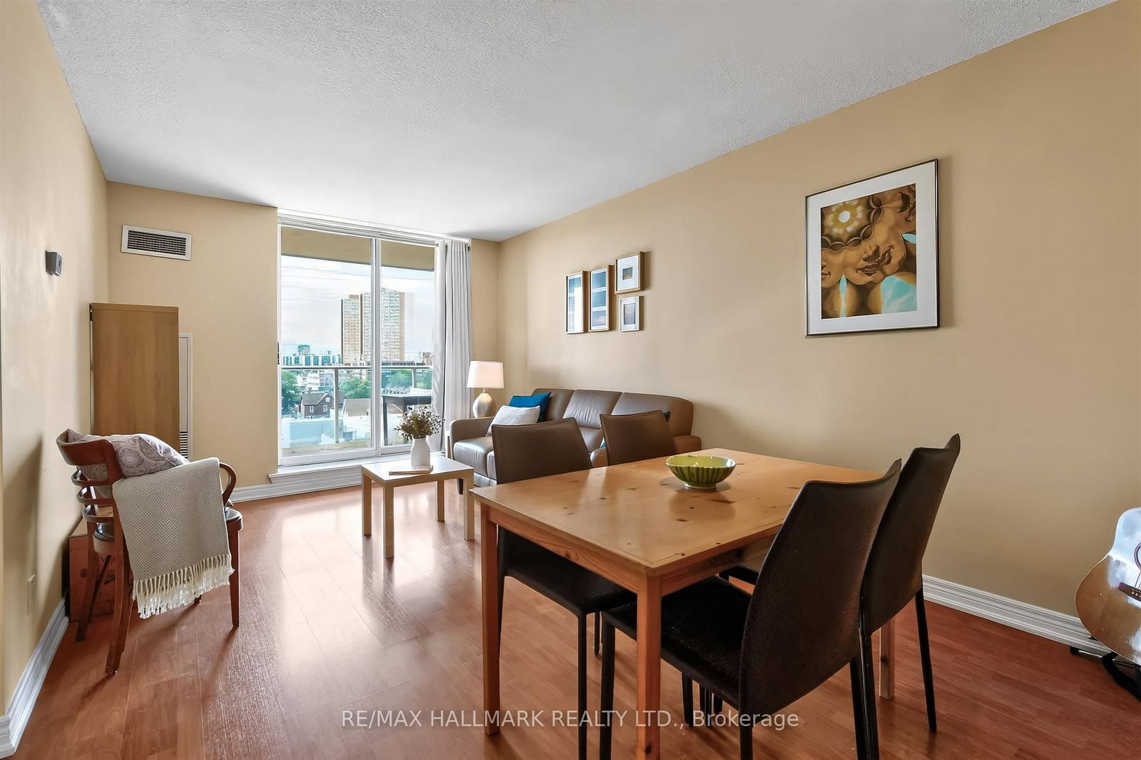 1369 Bloor Street W • #806 • Toronto, ON photo 13
