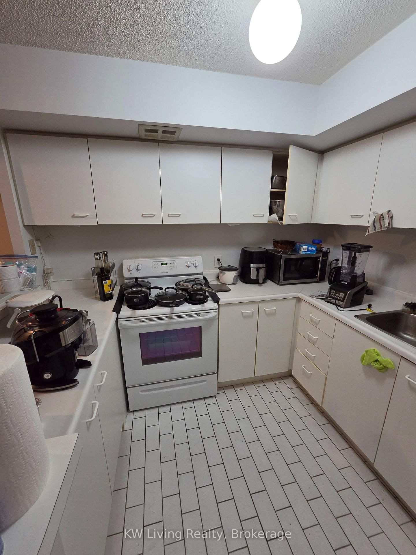 Condo for lease at 2007-25 The Esplanade, Toronto, Ontario, M5E 1W5 - Waterfront Communities C8 - MLS: C13804994