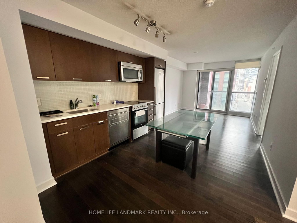 513 - 295 Adelaide Street W 3