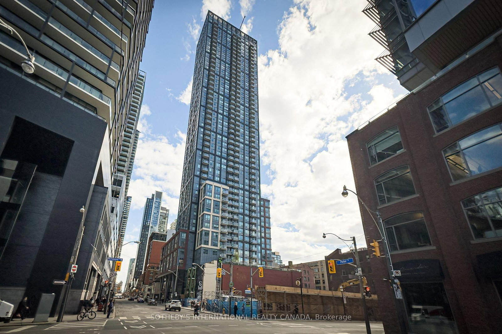 108 Peter Street • #611 • Toronto, ON photo 2